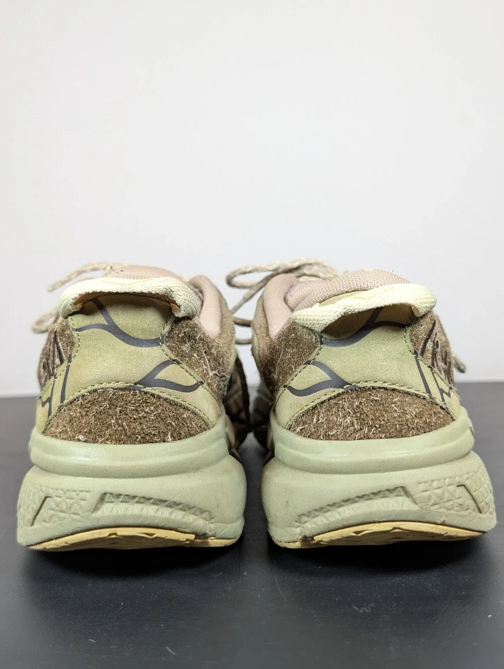 HOKA Unisex Clifton L Suede Sneaker Simply Taupe Pumice Stone